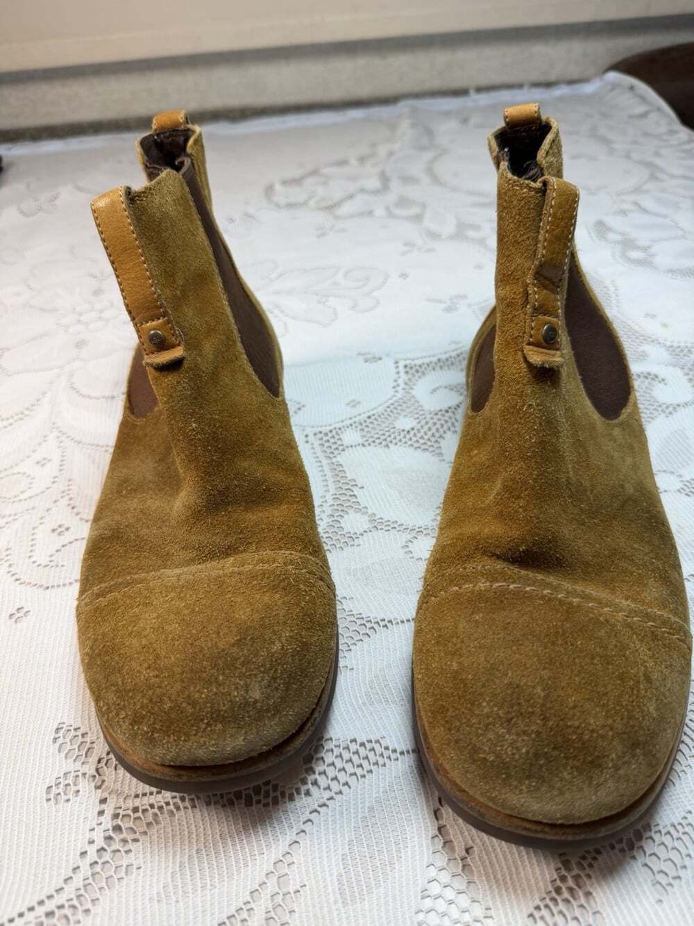 Men’s Size 13 UGG Boots Suede Chestnut/Wear On Heels/ Hooka Cushion Sole Insert